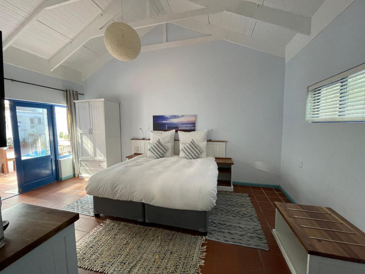 Bluesky Arniston Guest House Buitenkant foto